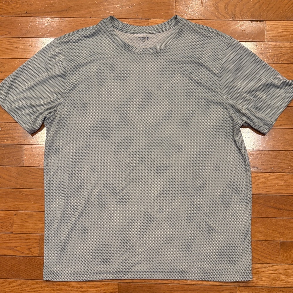 Old Navy Active Core Men's green-blue Patterned short sleeve tee size large
